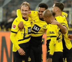 周六014德甲焦点战：多特蒙德VS奥格斯堡 大黄蜂主场冲冠VS客队保中游，胜负无悬念？