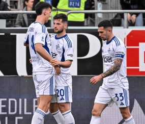 争四格局乱了！法布雷加斯神了：意甲黑马3连胜，奔向欧冠区